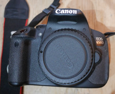 Canon EOS 650D 18.0 MP Digital
