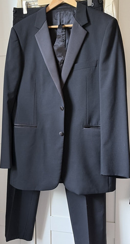 Vgc moss bros - moss, tuxedo