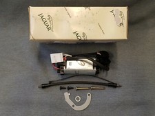 NEW JAGUAR XJ SERIES X300 XJ6 FRONT SEAT RECLINE MOTOR GNA4711DA