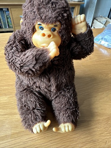 Vintage gilroy gorilla thumb - vintage,