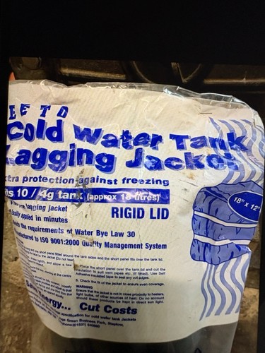Cold water tank - water, lagging