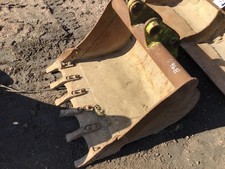 36" Digging  Bucket For 4-6