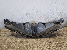 TOYOTA YARIS FRONT BUMPER GRILL YARIS 1.5L HYBRID 2019 531110DB10