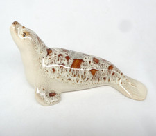 Fosters Pottery Honeycomb Seal