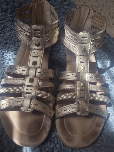 Womens size gold sandles by - size, 8