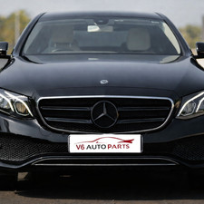 Front Grille logo Black Badge