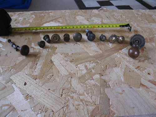 Victorian brass cupboard knobs - brass,