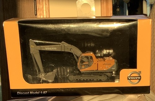 Volvo ec210 digger excavator - digger,