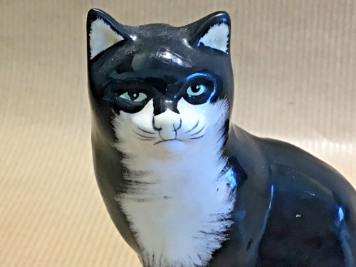 Babbacombe pottery sitting - pottery,