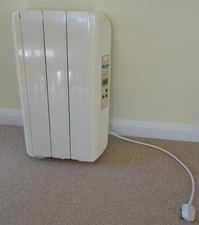 Farho ECO GREEN Oil filled wall mounted electric radiator 330w with fixings