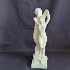 Oath To Love Figurine Statue