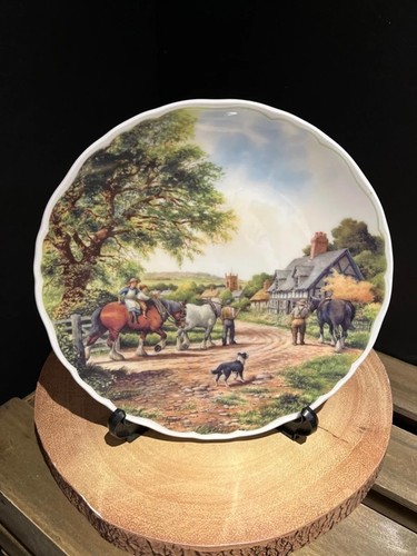 Royal doulton - 8.5”,