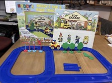 Vintage Noddy’s Car, Road