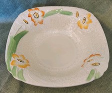 Vintage Cream Petal Serving