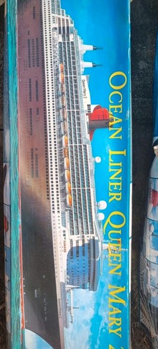 1of2 revell 400 queen mary - 1of2,