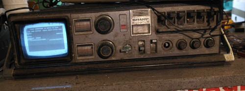 Sharp 27h portable radio - tv,