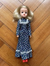 1981/1982 Sindy Doll Wearing