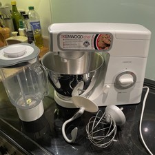 Kenwood Chef KM330 Classic Food Mixer With Blender