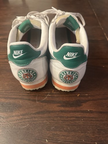 Nike stranger things cortez - stranger,