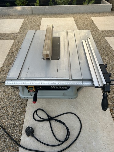 Table saw - table,