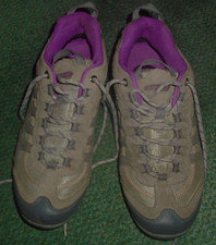 50 PEAKS PENRITH LEATHER/MIX BEIGE/LILAC/MIX LACE UP TRAINERS,UK8 VGC