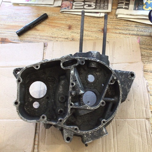 Bsa c15 crankcase half see - c15,
