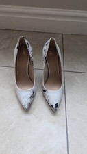 Beautiful Elegant Ladies High Heel Pumps Ralph & Russo in Excellent Condition As