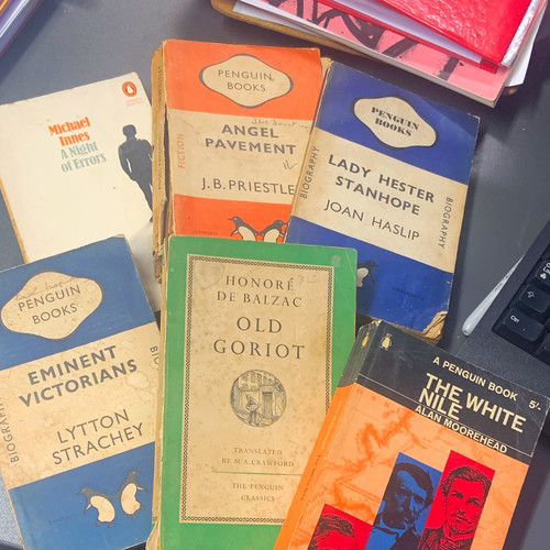 Penguin books vintage - books,