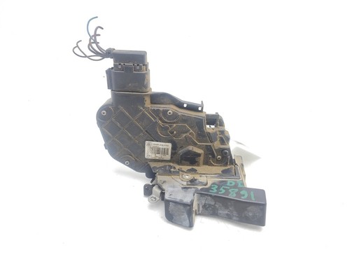 6w8a21813ad front door lock - front,