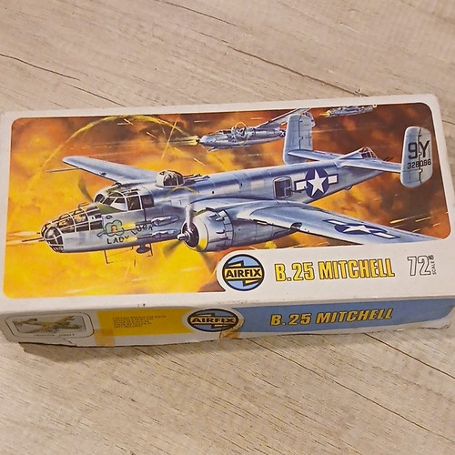 Vintage airfix mitchell - vintage, b-25
