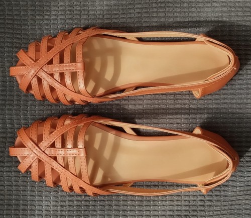 Brown tan roman sandals - tan,