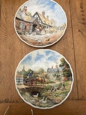 2 x Royal Doulton Collectible