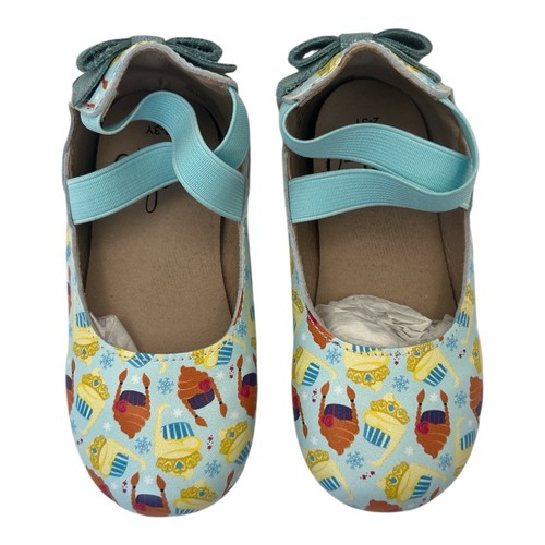 Monkey feet girl - feet,