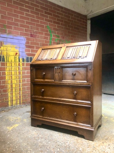 Wonderful solid oak linenfold - solid,