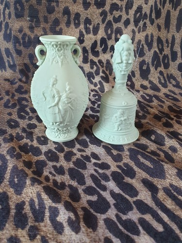 Lladró bisque vase bell set - bisque,