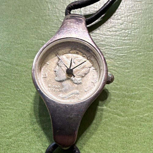 Vintage women coin - women’s,
