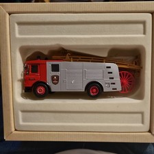 Corgi 97355 - AEC Pump Escape