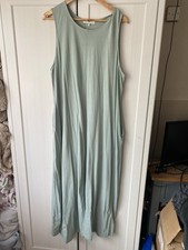 Next Size 20. Long Loose Fit