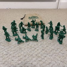 Bag Of Army Troopers - 25 Soldiers Plus A Draw String Bag. Toy Story.