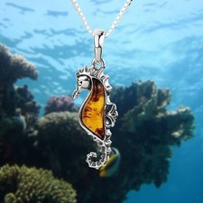 HONEY BALTIC AMBER SEAHORSE
