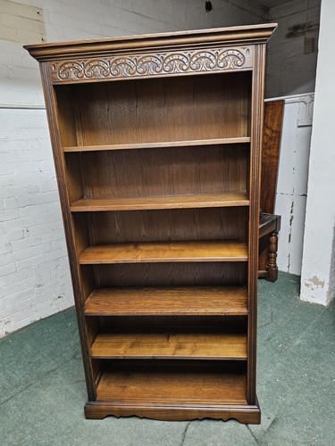 Old charm large oak - old,