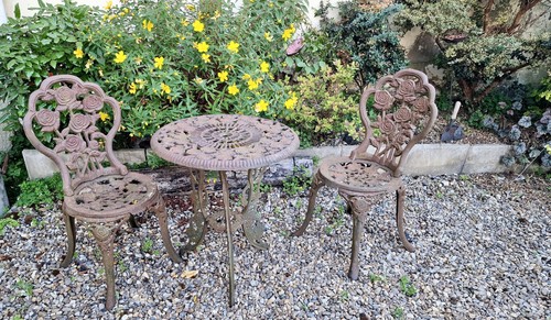 Vintage cast iron bistro - vintage, table