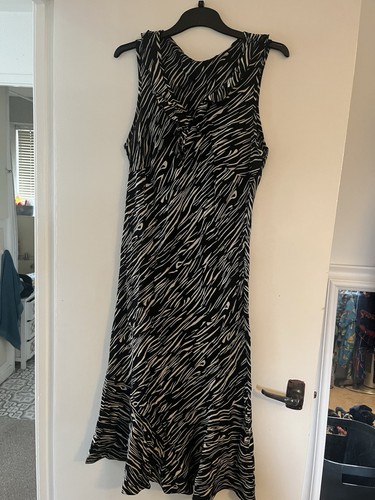 Ladies black and cream - black, midi