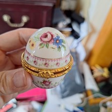 Egg Thimble Plus Egg Trinket