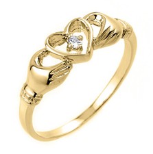 Gold Claddagh Ring with