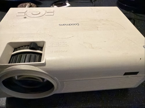 Goodmans mini projector 150 - projector,