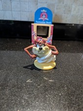 Warner Brothers Looney Tunes Tasmanian Devil Figure