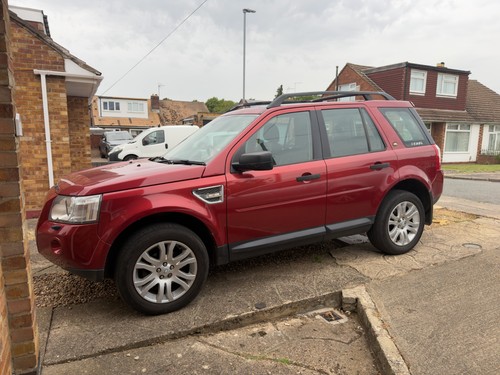 Land rover freelander - land,