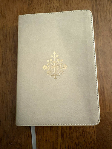Crossway the holy bible - crossway,
