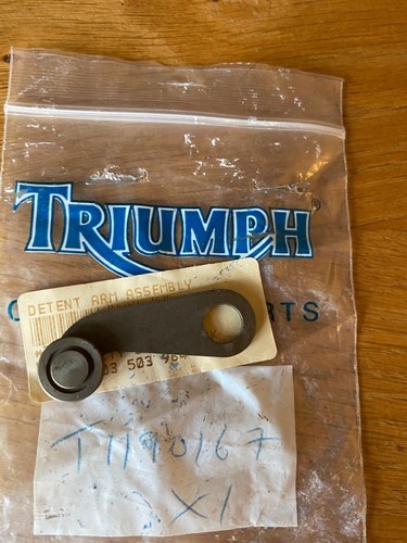 Triumph gear change detent arm
